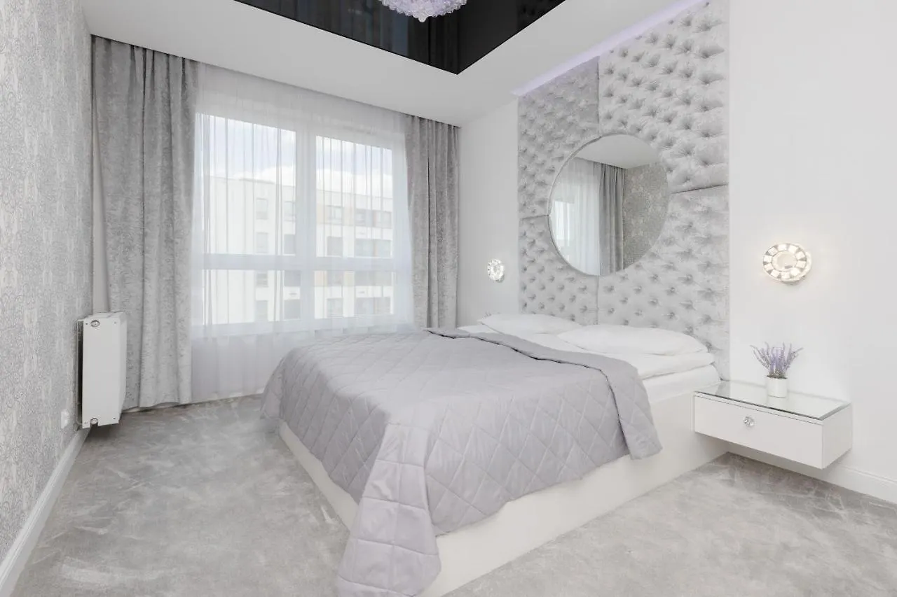 Elegant Apartments With Balcony & Parking Warsaw By Noclegi Renters