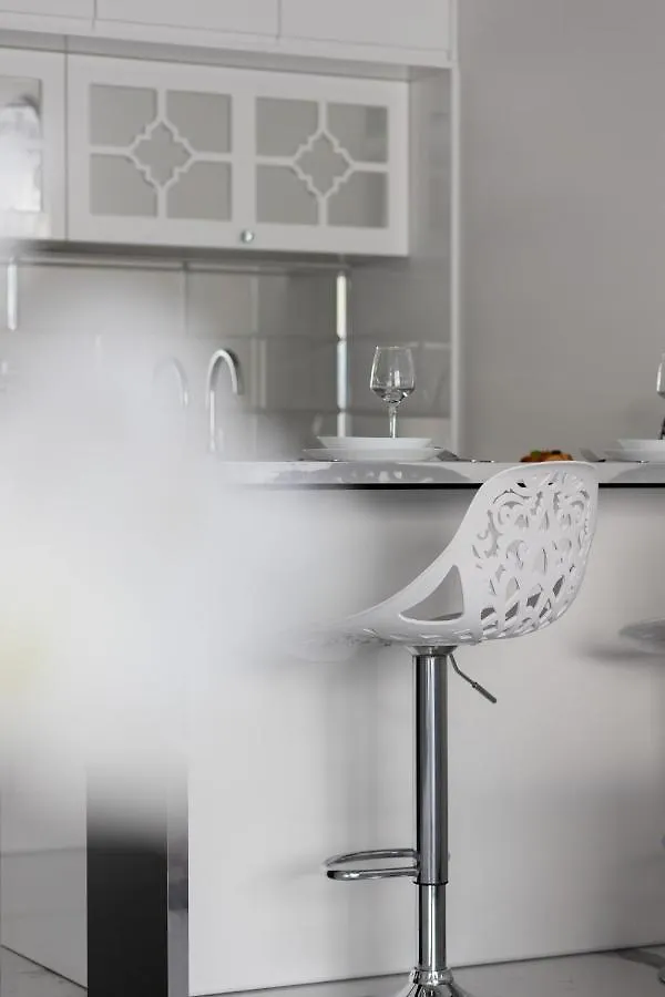 Elegant Apartments With Balcony & Parking Warsaw By Noclegi Renters Polska