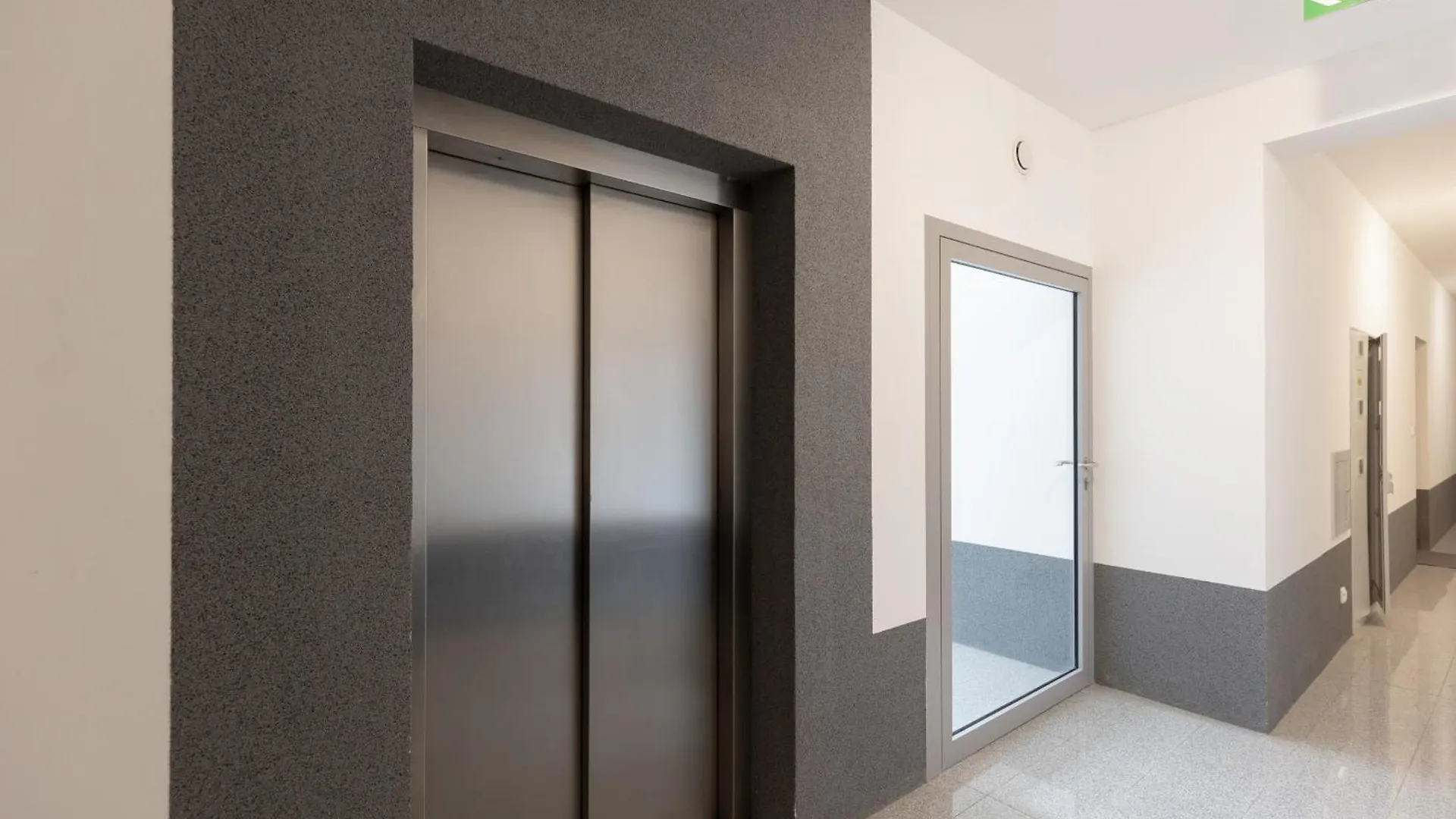Elegant Apartments With Balcony & Parking Warsaw By Noclegi Renters