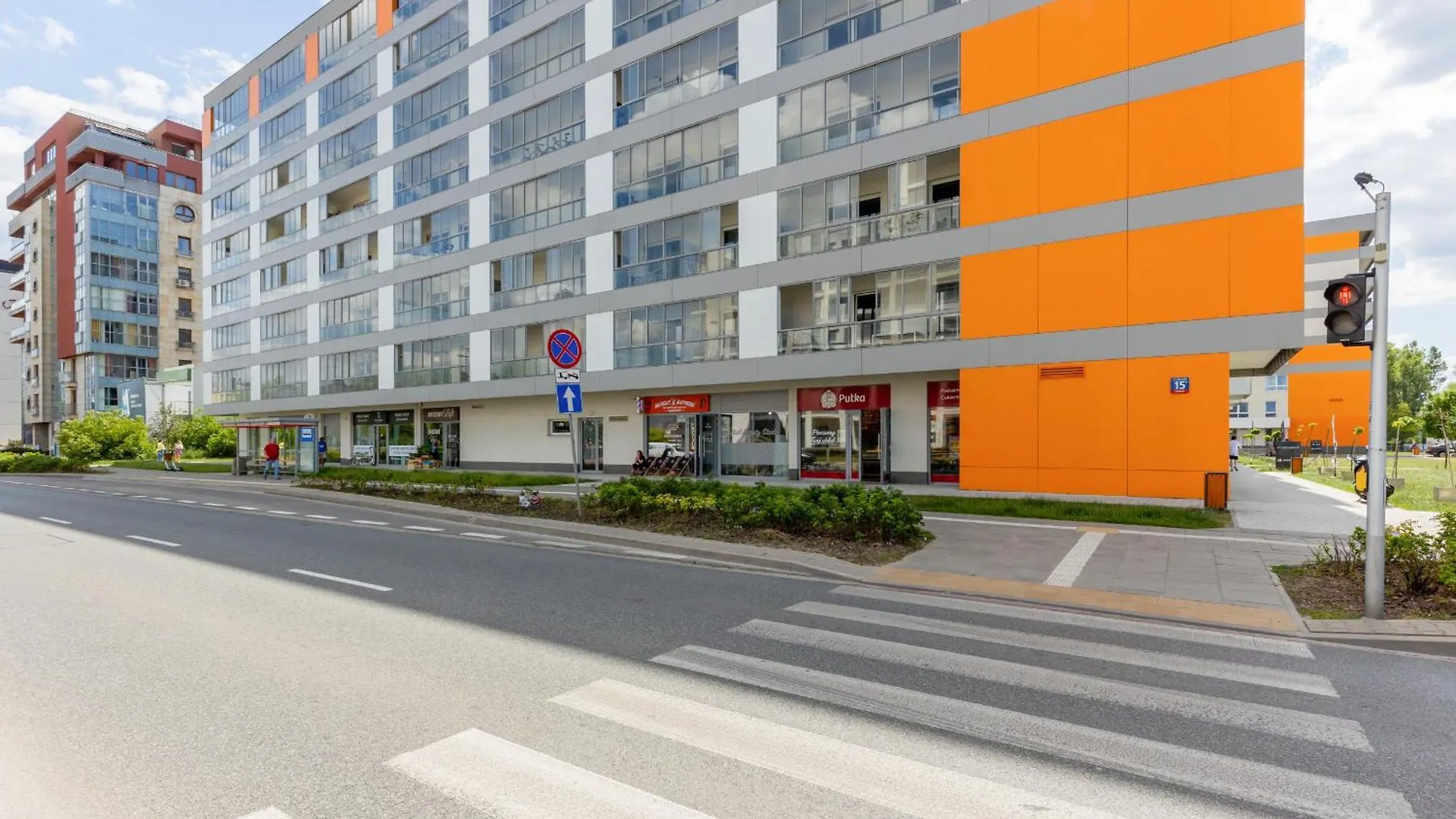 Elegant Apartments With Balcony & Parking Warsaw By Noclegi Renters